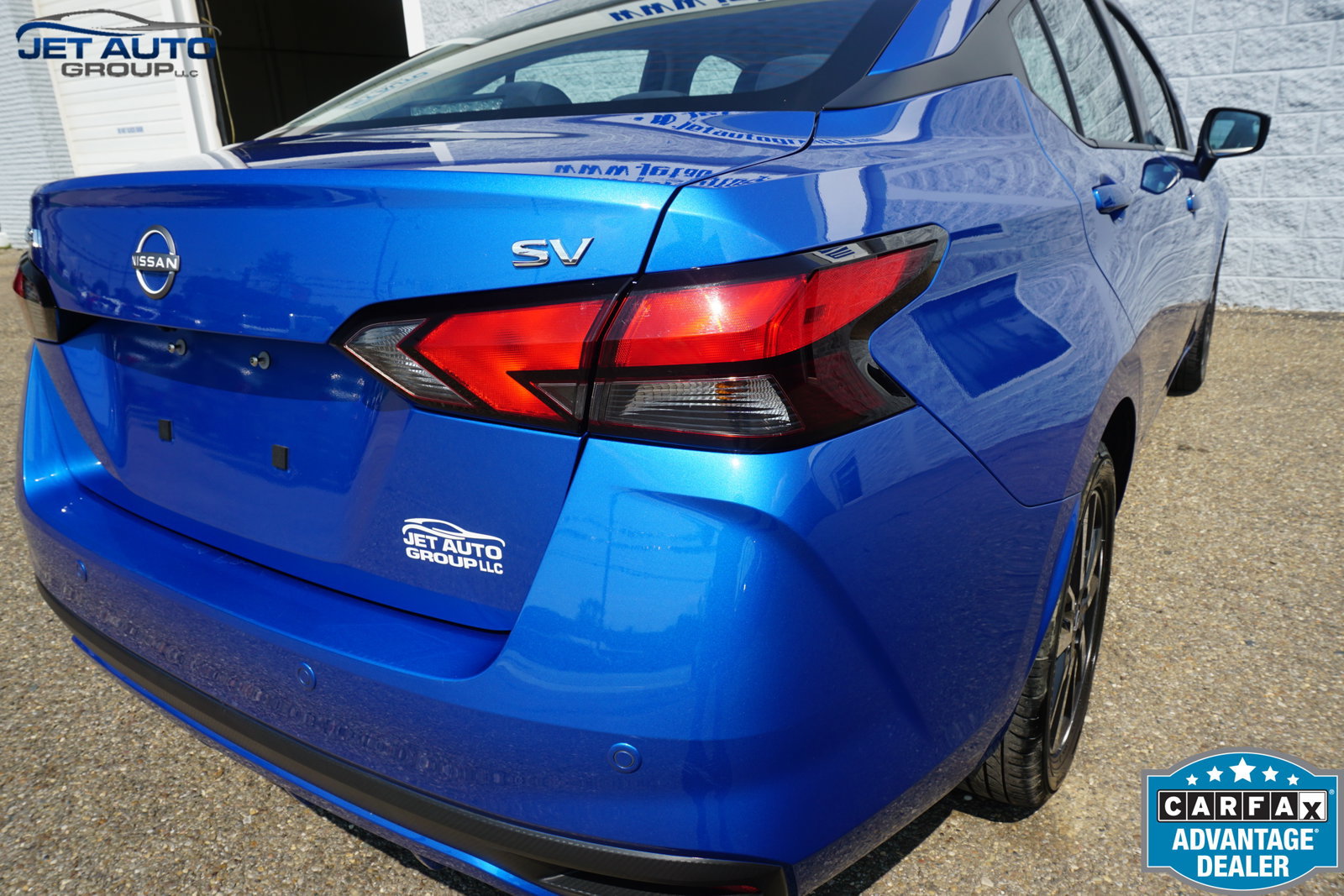 Used 2024 Nissan Versa SV FWD image 11