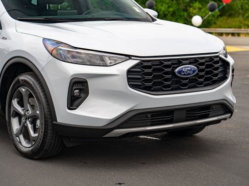 Used 2025 Ford Escape ST-Line Select AWD/4WD image 6