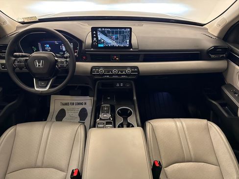 Certified 2025 Honda Pilot Elite image 15