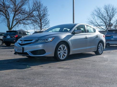 Certified 2018 Acura ILX w/ Premium Package image 7