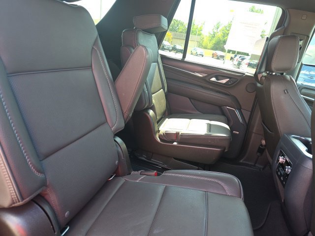 Used 2022 GMC Yukon Denali w/ Denali Ultimate Package RWD image 15