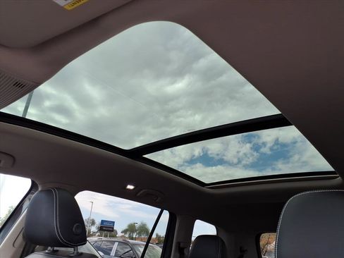 New 2026 Volkswagen Atlas SE image 11