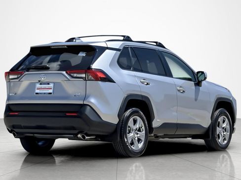 Certified 2025 Toyota RAV4 LE AWD/4WD image 5