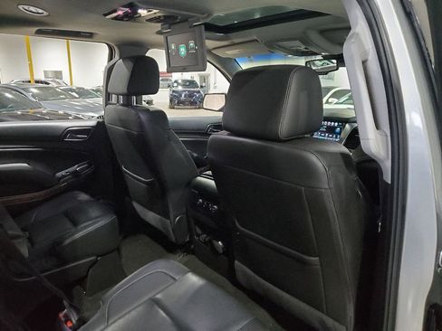 Used 2017 Chevrolet Suburban Premier image 24