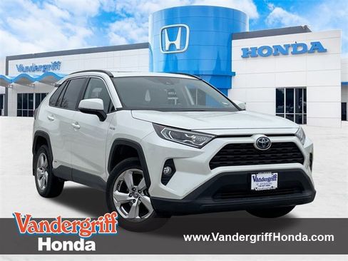 Used 2021 Toyota RAV4 XLE Premium image 1