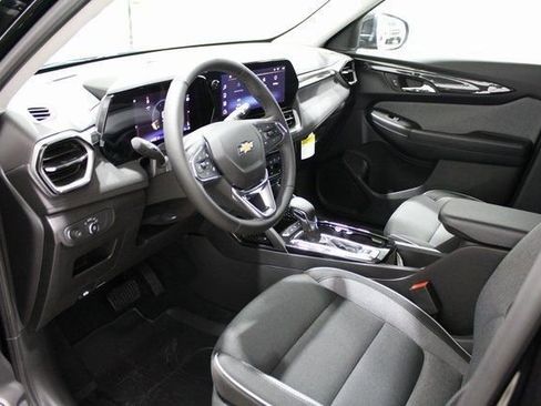 New 2026 Chevrolet TrailBlazer LT w/ Convenience Package image 3