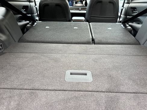 Certified 2023 Nissan Ariya AWD image 17