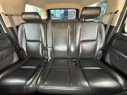 Used 2010 Chevrolet Suburban 2500 w/ Skid Plate Package image 14