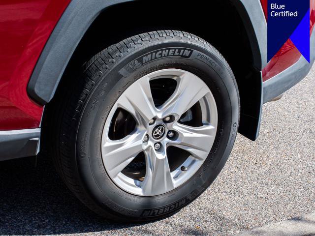 Used 2021 Toyota RAV4 XLE AWD/4WD image 6