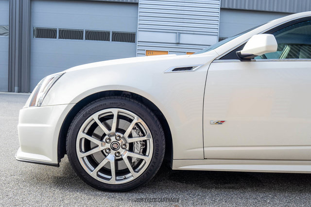 Used 2011 Cadillac CTS V RWD image 3