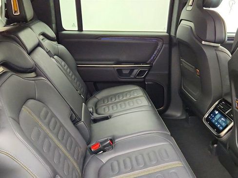 Used 2023 Rivian R1S Adventure AWD/4WD image 24