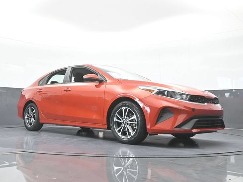 Used 2023 Kia Forte LXS w/ LXS Technology Package FWD image 55