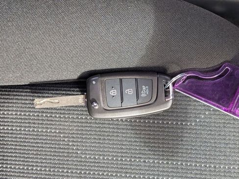 New 2026 Hyundai Venue SE image 33