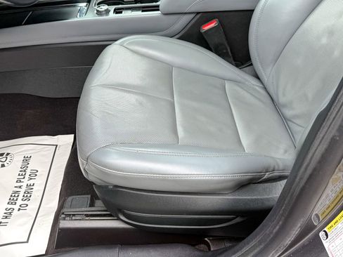 Used 2022 Lincoln Corsair AWD w/ Premium Package image 20