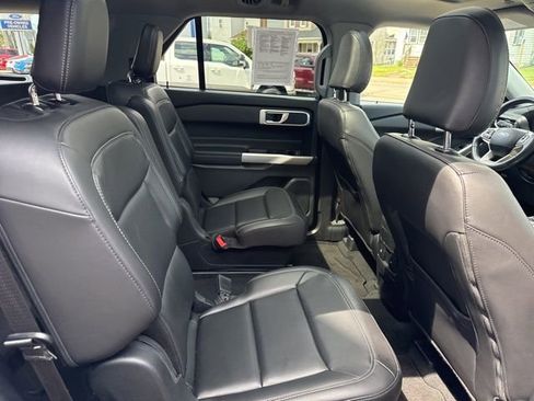 Certified 2023 Ford Explorer XLT w/ Equipment Group 202A AWD/4WD image 35