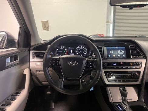 Used 2016 Hyundai Sonata SE image 21