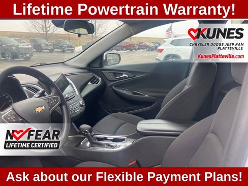 Used 2024 Chevrolet Malibu LT image 15