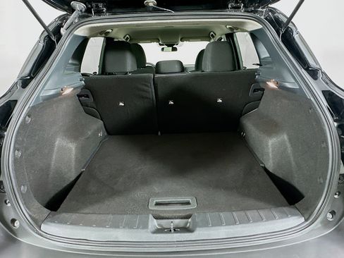 Used 2025 Nissan Kicks SV FWD image 27