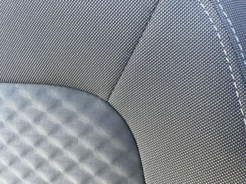 Used 2022 Ford Escape SE w/ SE Sport Appearance Package image 18