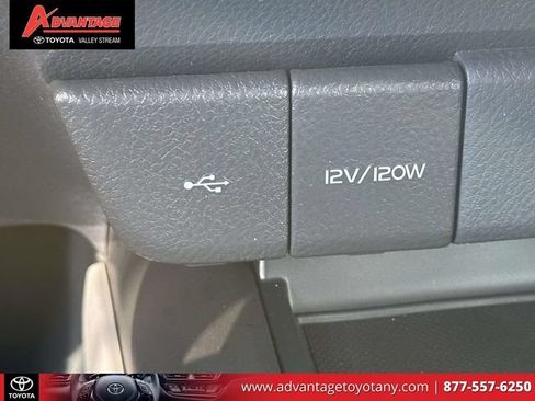 Used 2023 Toyota Camry SE w/ Cold Weather Package AWD/4WD image 36
