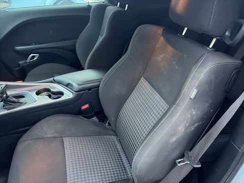 Used 2021 Dodge Challenger R/T image 7