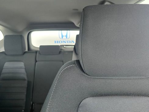 Used 2018 Honda CR-V LX image 9
