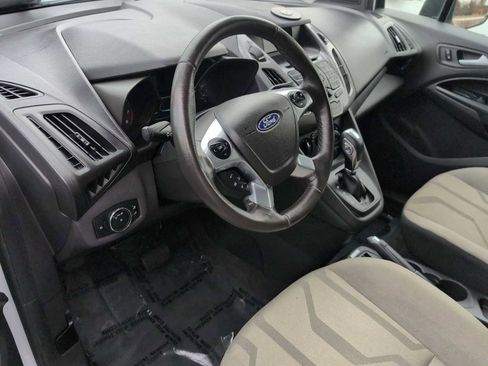 Used 2018 Ford Transit Connect XLT image 10