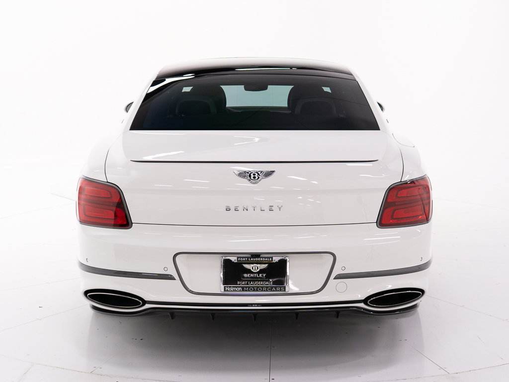 Used 2025 Bentley Flying Spur Plug-In Hybrid AWD/4WD image 4