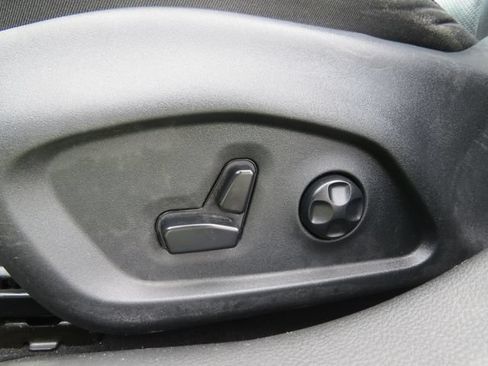 Used 2019 Jeep Compass Limited AWD/4WD image 9