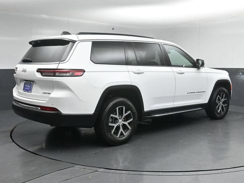 Used 2025 Jeep Grand Cherokee L Limited w/ Luxury Tech Group II AWD/4WD image 7
