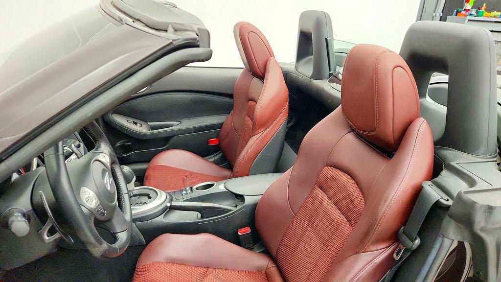 Used 2014 Nissan 370Z Touring w/ Navigation Package RWD image 23