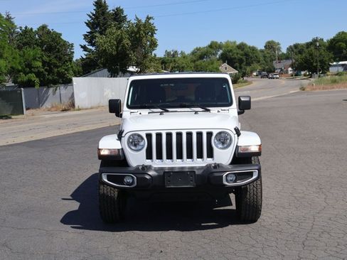 Used 2020 Jeep Wrangler Unlimited Sahara AWD/4WD image 2