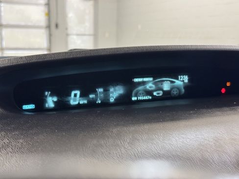 Used 2013 Toyota Prius Four image 30