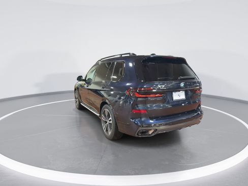 Certified 2024 BMW X7 xDrive40i w/ M Sport Package image 6