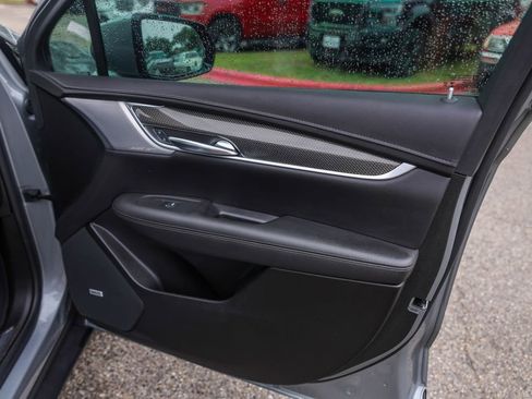 Certified 2023 Cadillac XT5 Sportv w/ Technology Package image 30