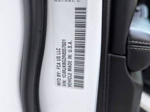 Used 2024 Jeep Grand Cherokee L Limited w/ Luxury Tech Group II image 42