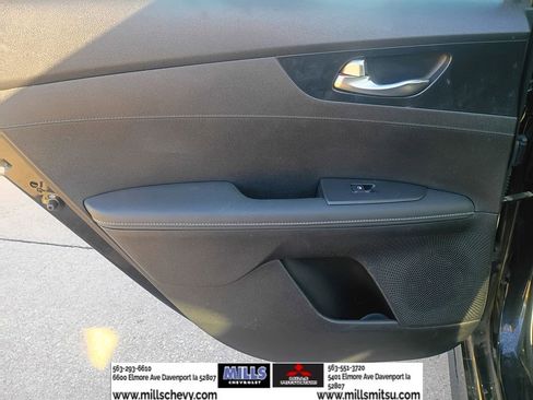 Used 2024 Kia Forte GT-Line w/ GT-Line Premium Package image 11