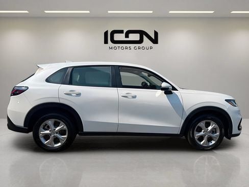 Used 2025 Honda HR-V LX image 6