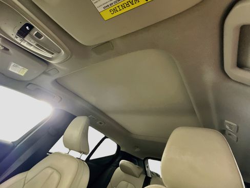 Used 2023 Volvo XC40 B4 Plus w/ Protection Package Premier FWD image 26