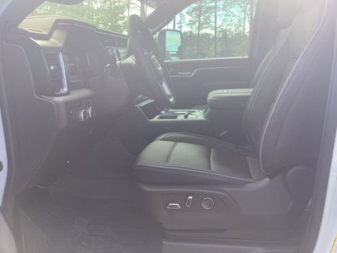 New 2026 GMC Sierra 2500 Denali w/ Denali Reserve Package AWD/4WD image 17
