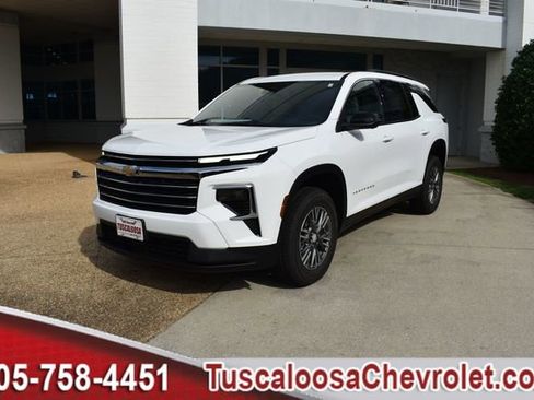 New 2026 Chevrolet Traverse LT w/ Driver Confidence Package image 4