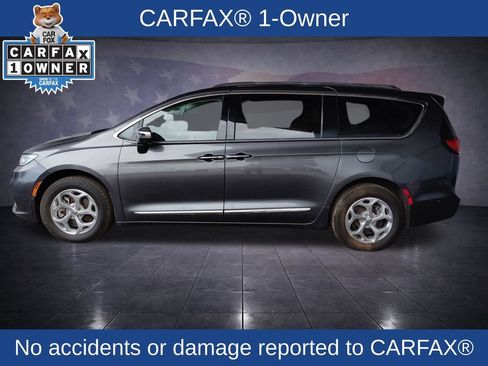 Used 2021 Chrysler Pacifica Limited w/ Premium & Safety Sphere Group AWD/4WD image 2
