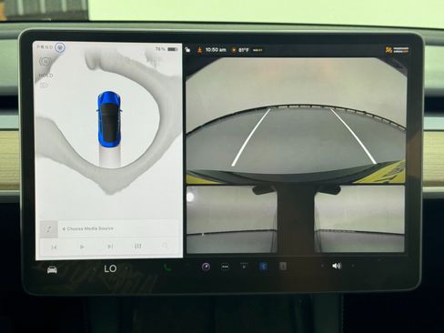 Used 2023 Tesla Model 3 Standard Range image 35