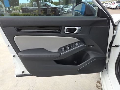 Certified 2025 Honda Civic Sport image 15