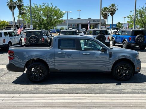 New 2026 Ford Maverick Lariat w/ Black Appearance Package AWD/4WD image 9
