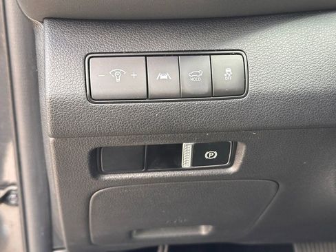 Used 2023 Hyundai Santa Fe SEL image 25