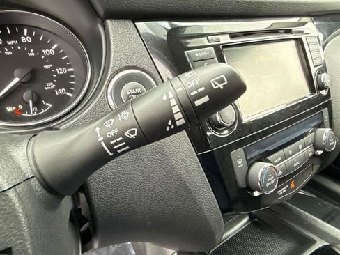 Used 2019 Nissan Rogue Sport SV image 23