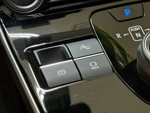 Used 2024 Subaru Solterra Touring w/ Touring Package image 32