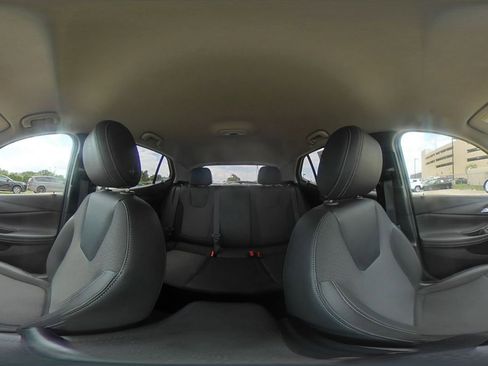 Used 2025 Buick Encore GX Preferred image 41