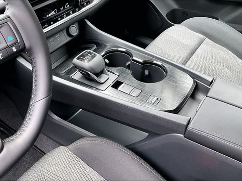 New 2026 Nissan Rogue SV FWD image 7